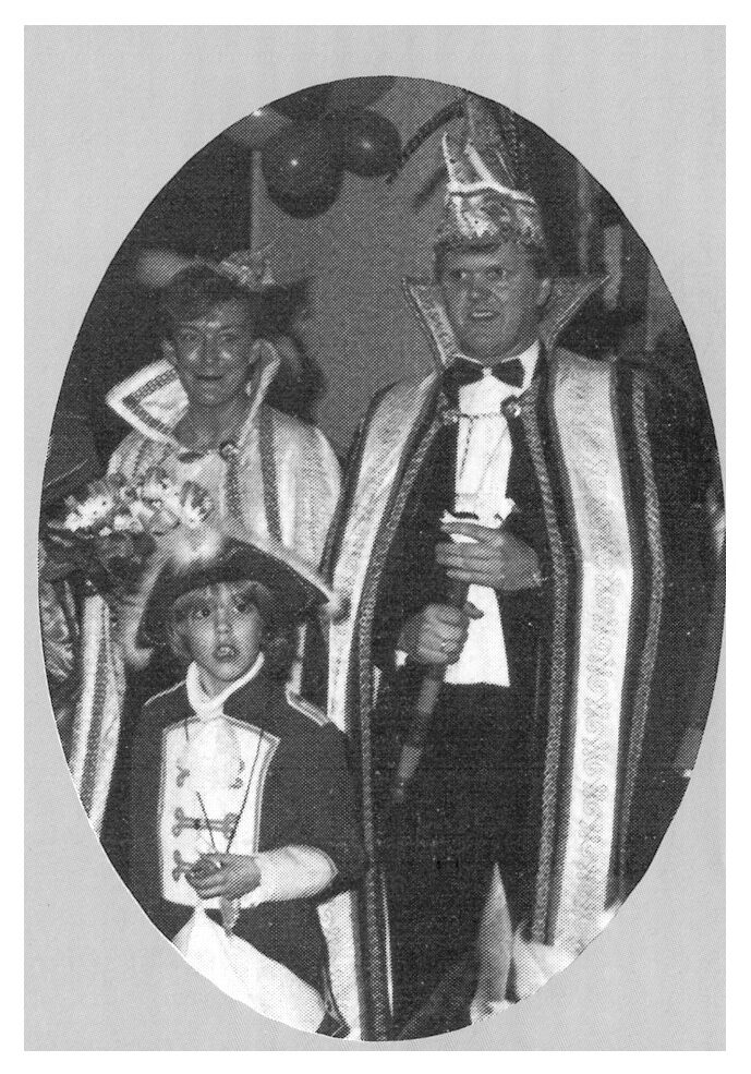 Prinzenpaar 1986: Ulrich I. und Ruth I. Decker mit Tochter Christina
