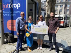 1.444€ für jotdrop: Tim Küsters, Viola Schütte, Agnieszka Kuroszczyk und Stephan Kläsener